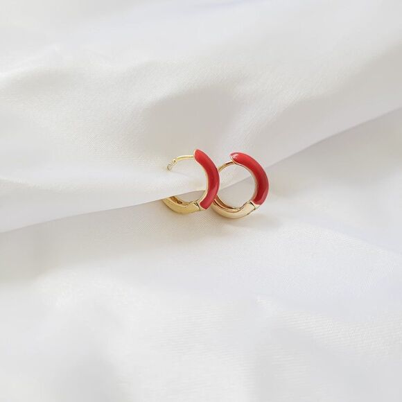 5/$25 Gold Tone Red Detail Small Hoop Earrings Classic Gold Huggie Hoops - Picture 4 of 5